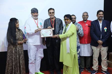 Dr  Krishna Chouhan Organized A Grand “Bollywood Legend Film Festival”, Film Personalities Were Present