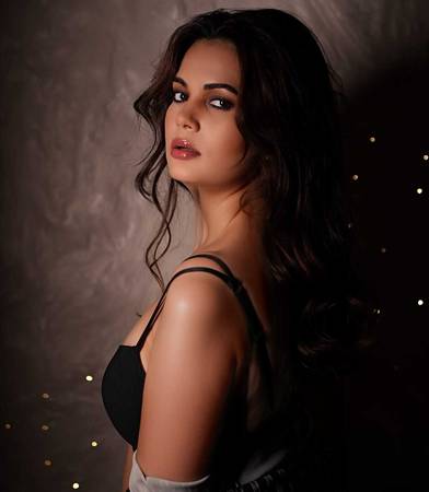 Govinda’s Heroine Anupama Agnihotri Ready For Her Next Big Movie!